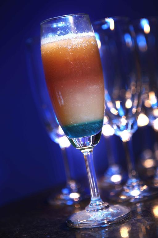 Heritage Мадурай Экстерьер фото A layered cocktail